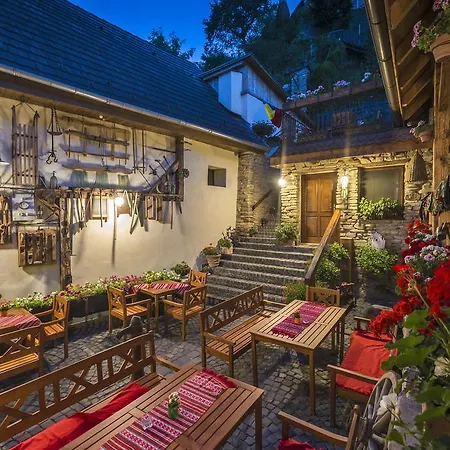 Casa Savri 4*